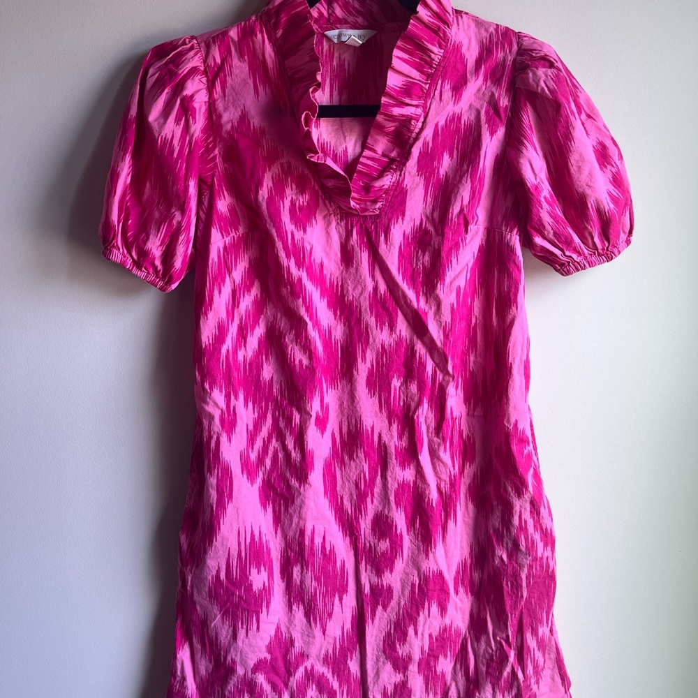Crown and ivy Ikat Pink Patterned Puff Sleeve Dress size XS with pockets